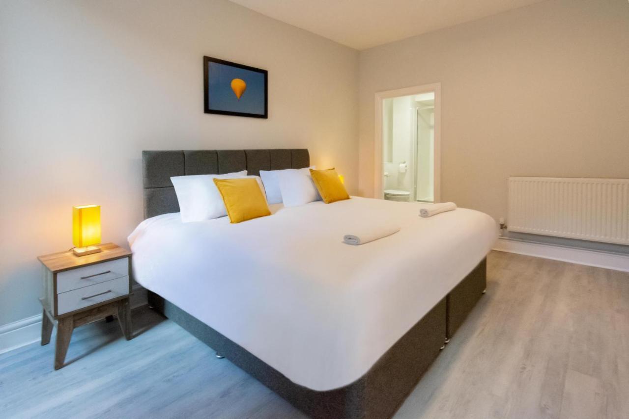בריסטול Free Parking! Very Large 2 Bedroom Clifton Flat מראה חיצוני תמונה