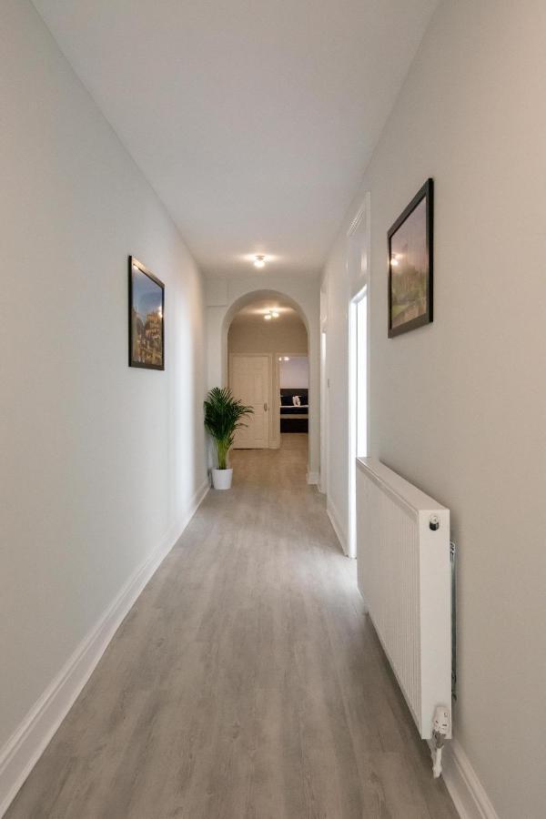 בריסטול Free Parking! Very Large 2 Bedroom Clifton Flat מראה חיצוני תמונה