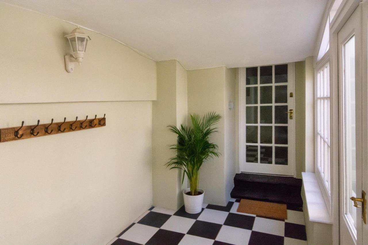 בריסטול Free Parking! Very Large 2 Bedroom Clifton Flat מראה חיצוני תמונה