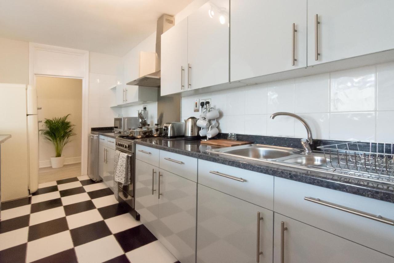 בריסטול Free Parking! Very Large 2 Bedroom Clifton Flat מראה חיצוני תמונה