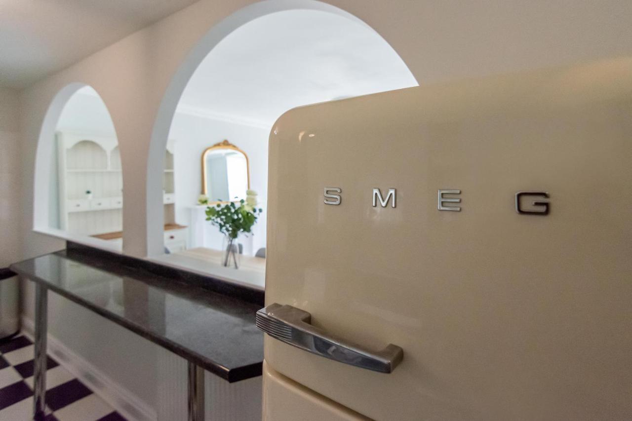 בריסטול Free Parking! Very Large 2 Bedroom Clifton Flat מראה חיצוני תמונה